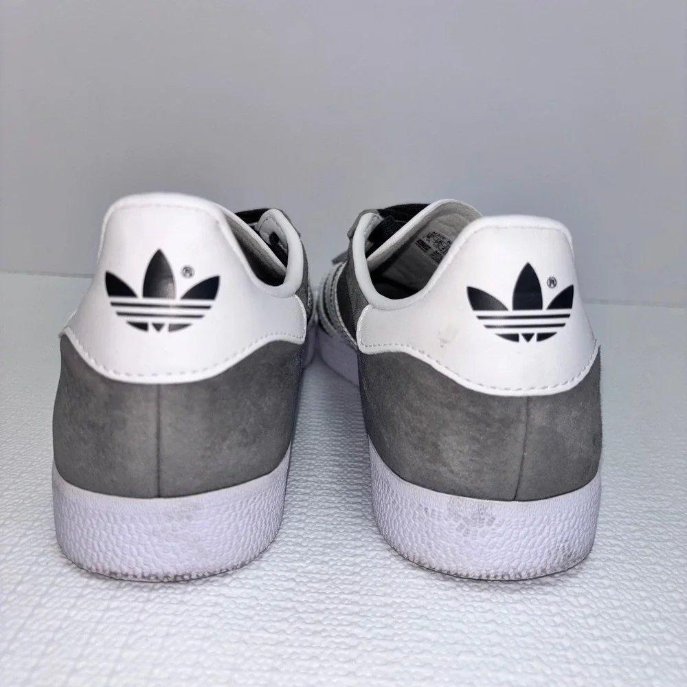 Adidas Gazelle Gray Suede Sneakers White Stripes Men's‎ Size US 8